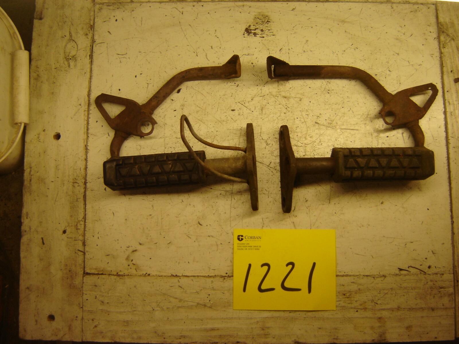 YAMAHA QUAD CHAMP YFM100 FOOT PEGS 1987 1988