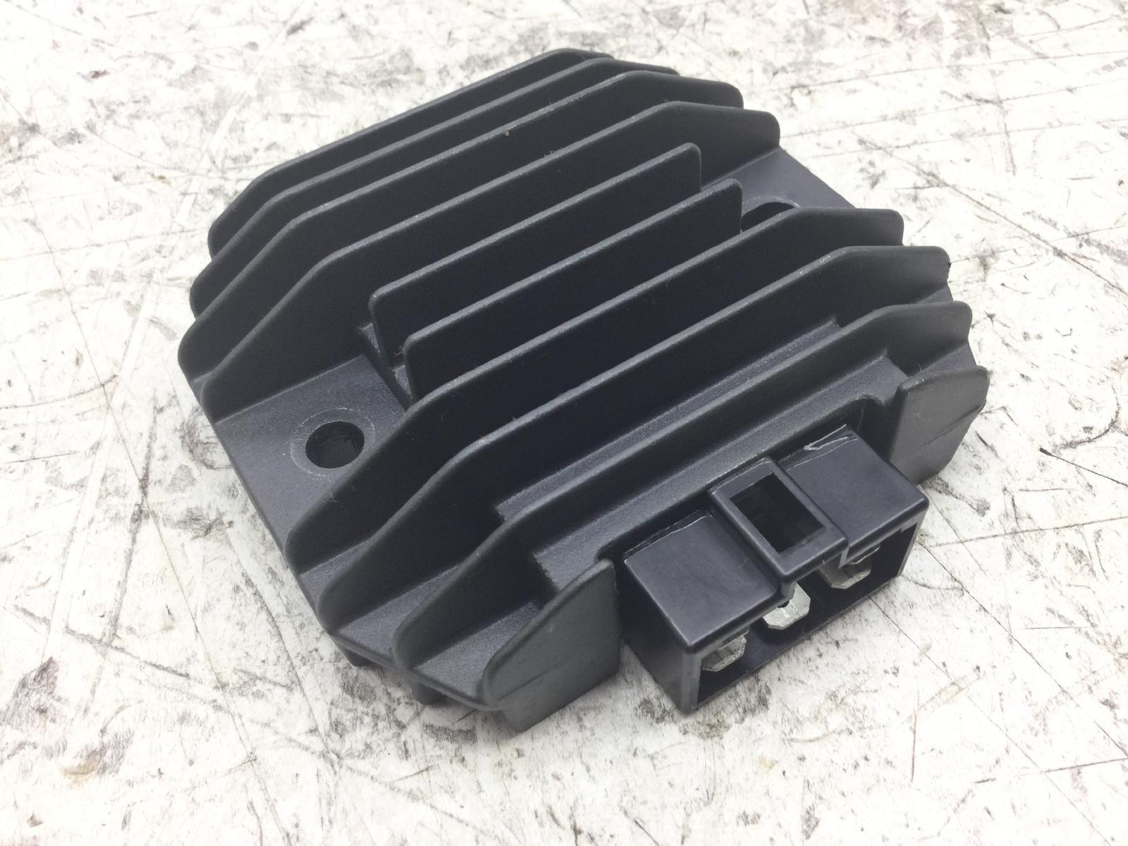 Voltage Regulator YAMAHA YZF-R 125 2008 2011 RE061