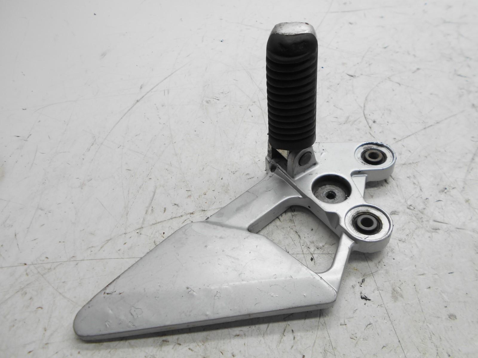 Foot Board Front Left + Support YAMAHA FZ6 600 2004 2005 RJ074