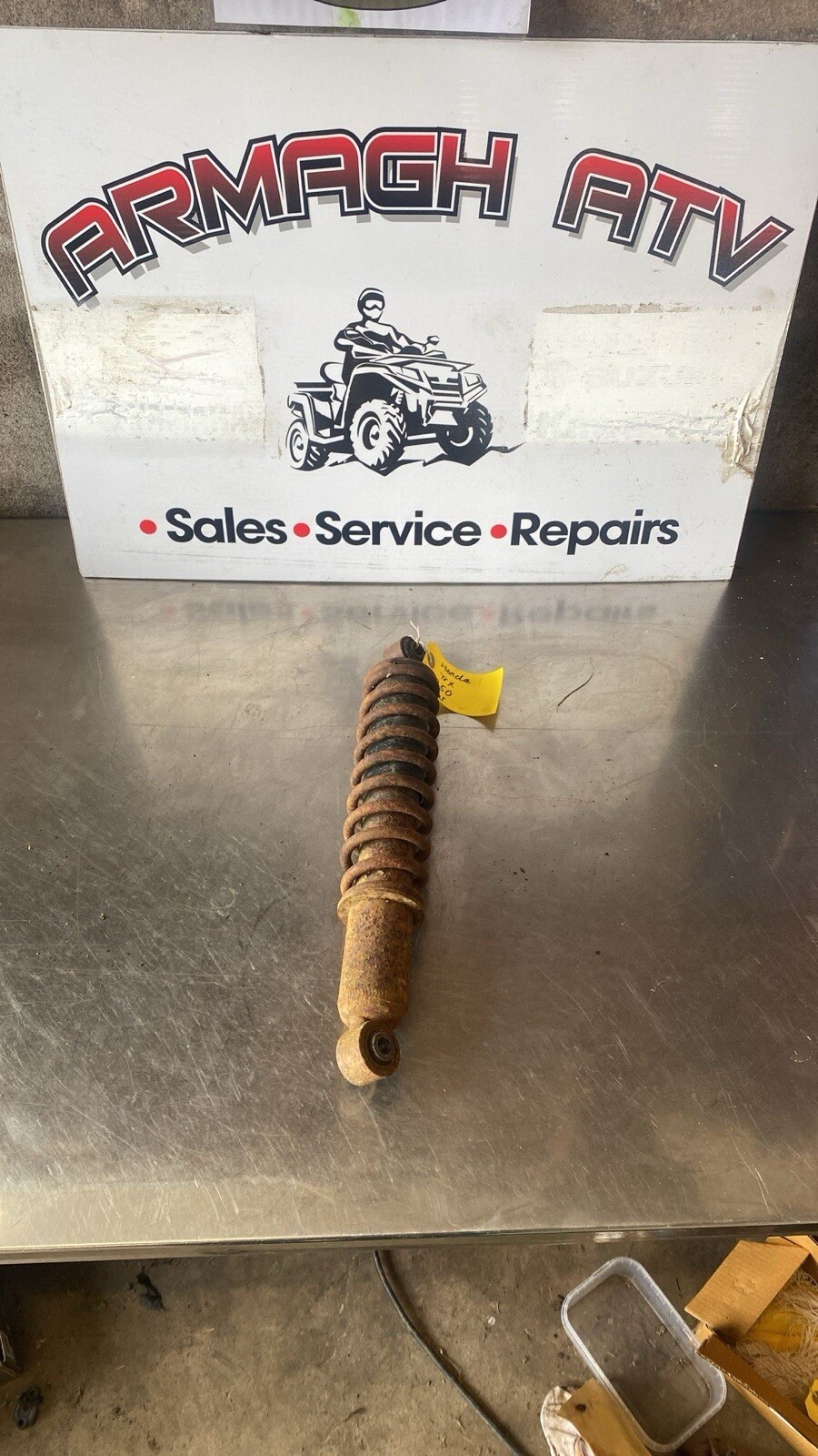 HONDA FOURTRAX TRX 250 HONDA QUAD BIKE..GENUINE REAR SHOCK..