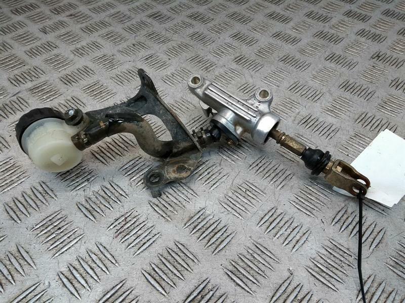 Yamaha YFM 350 (2004) Master Cylinder Rear