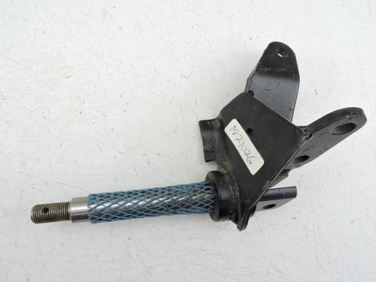 NOS R/F Steering Knuckle Spindle Polaris Quad Unknown Year/Model 1821026 3087br